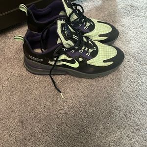 Mike airman 270 react,Size 12, Mint Green, Purple, Black